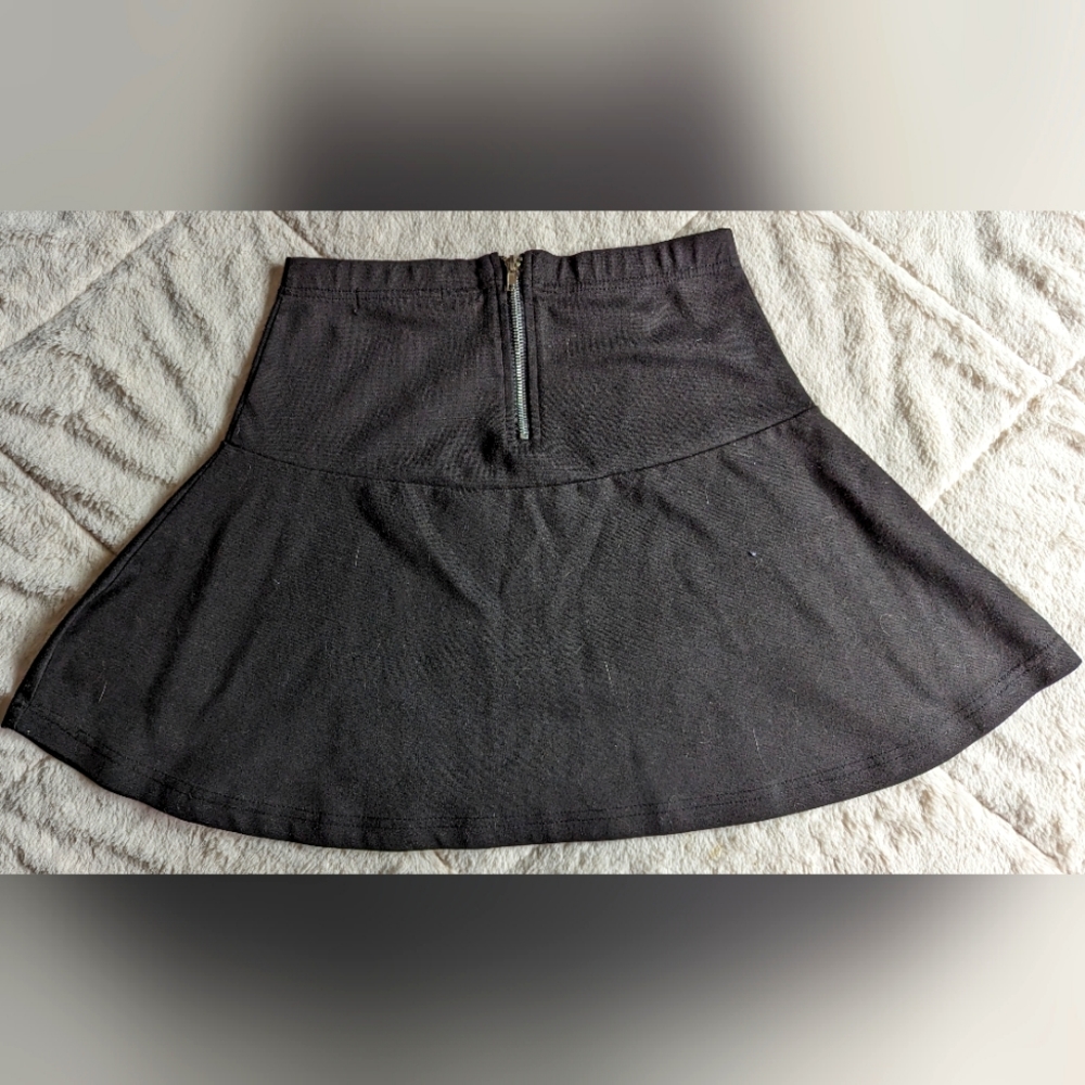 Skirt Limite. Size S